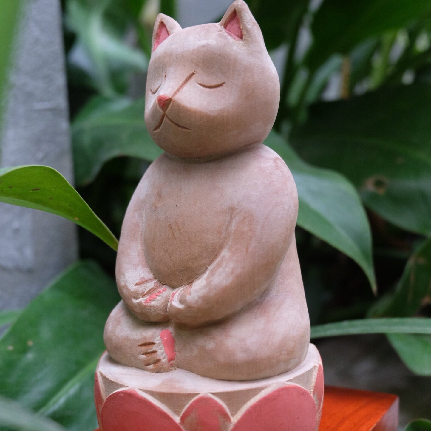 Luci Cat - Yoga Cat Statue | Meditating Cat Statue